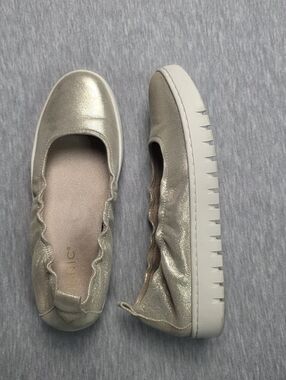 Vionic Metallic Gold Slip-On  Ballet Loafer Size 7.5